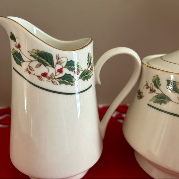 Holly Traditions Holly Pattern with Gold Trim Creamer and Sugar Bowl, Holiday - Picture 10 of 11